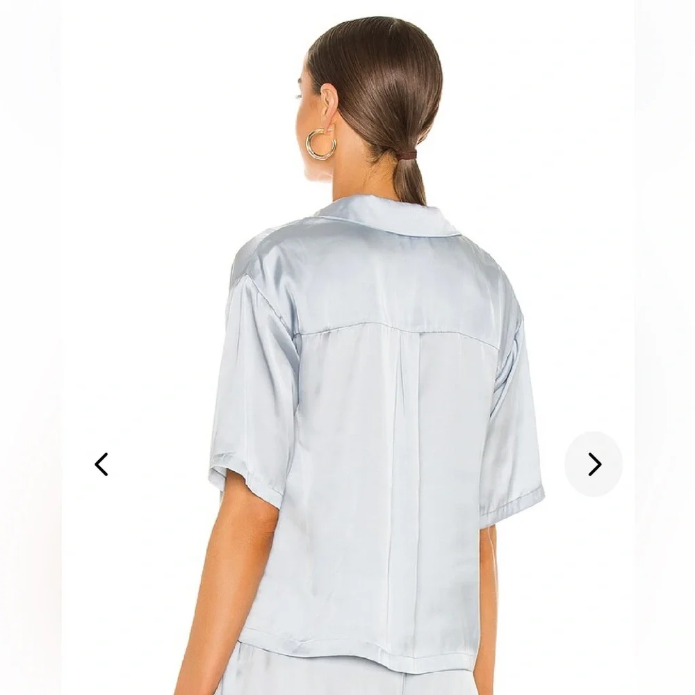 Lovers and Friends Shawn top in Sky Blue - Picture 3 of 7